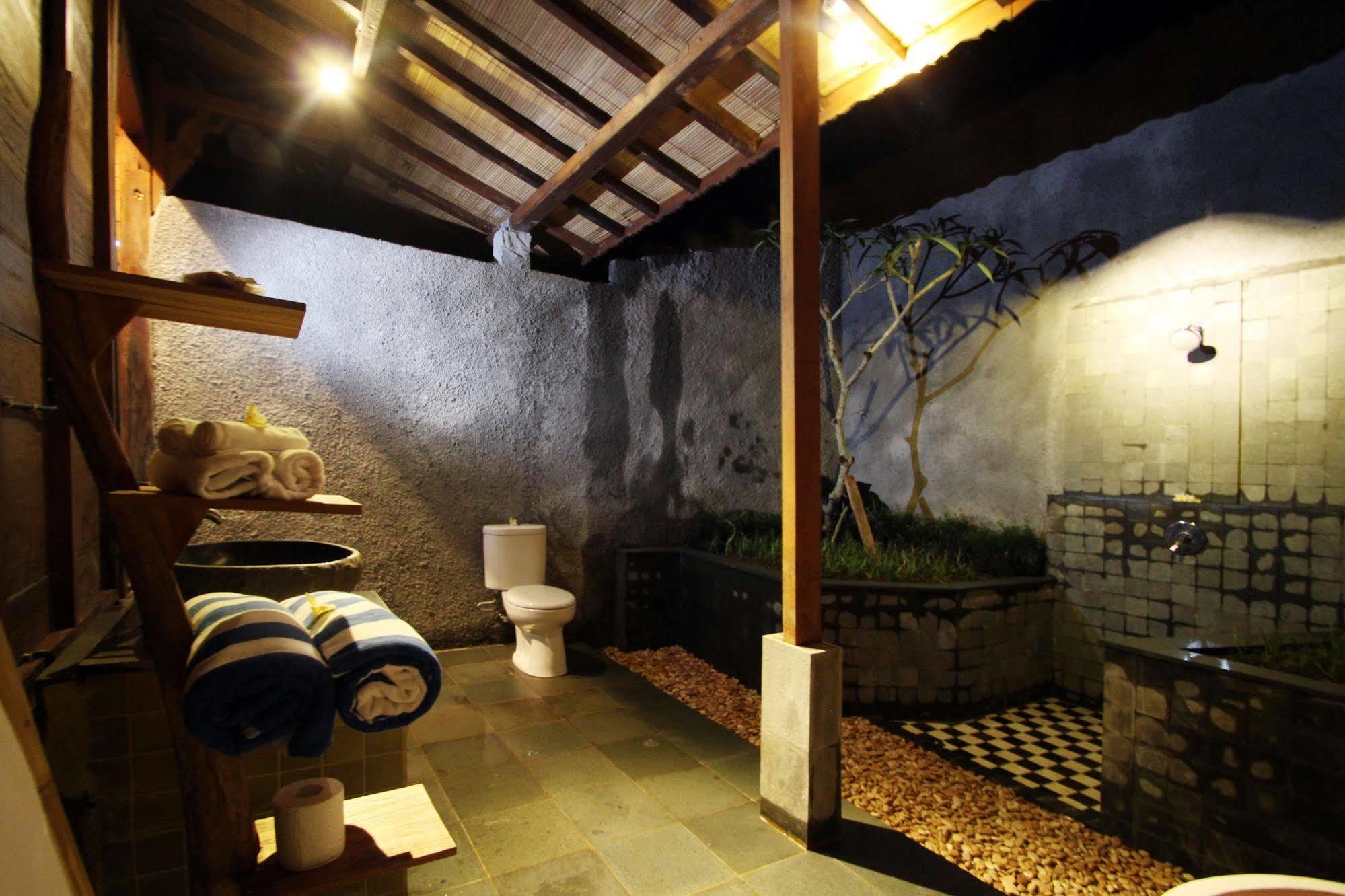 Ubud Jungle Holy Water Exterior photo